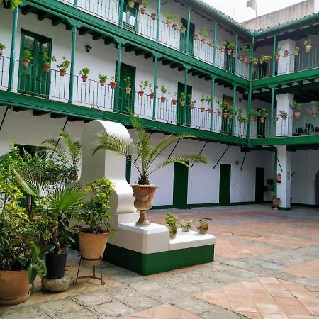La Puerta Verde De Las Setas De Sevilla Экстерьер фото